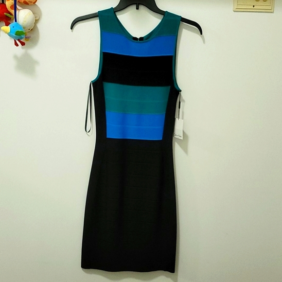 Dress - Picture 1 of 2